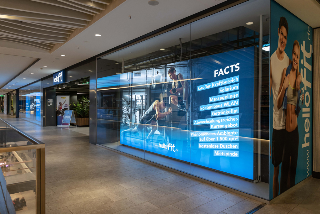 hellofit-fitnessstudio-muenchen-außenansicht